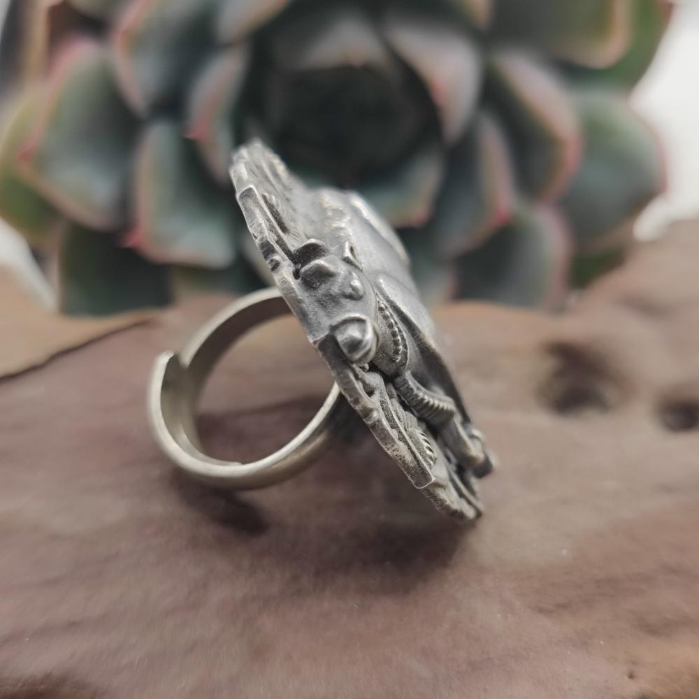 Anello in argento antico con mucca - JAMMALA