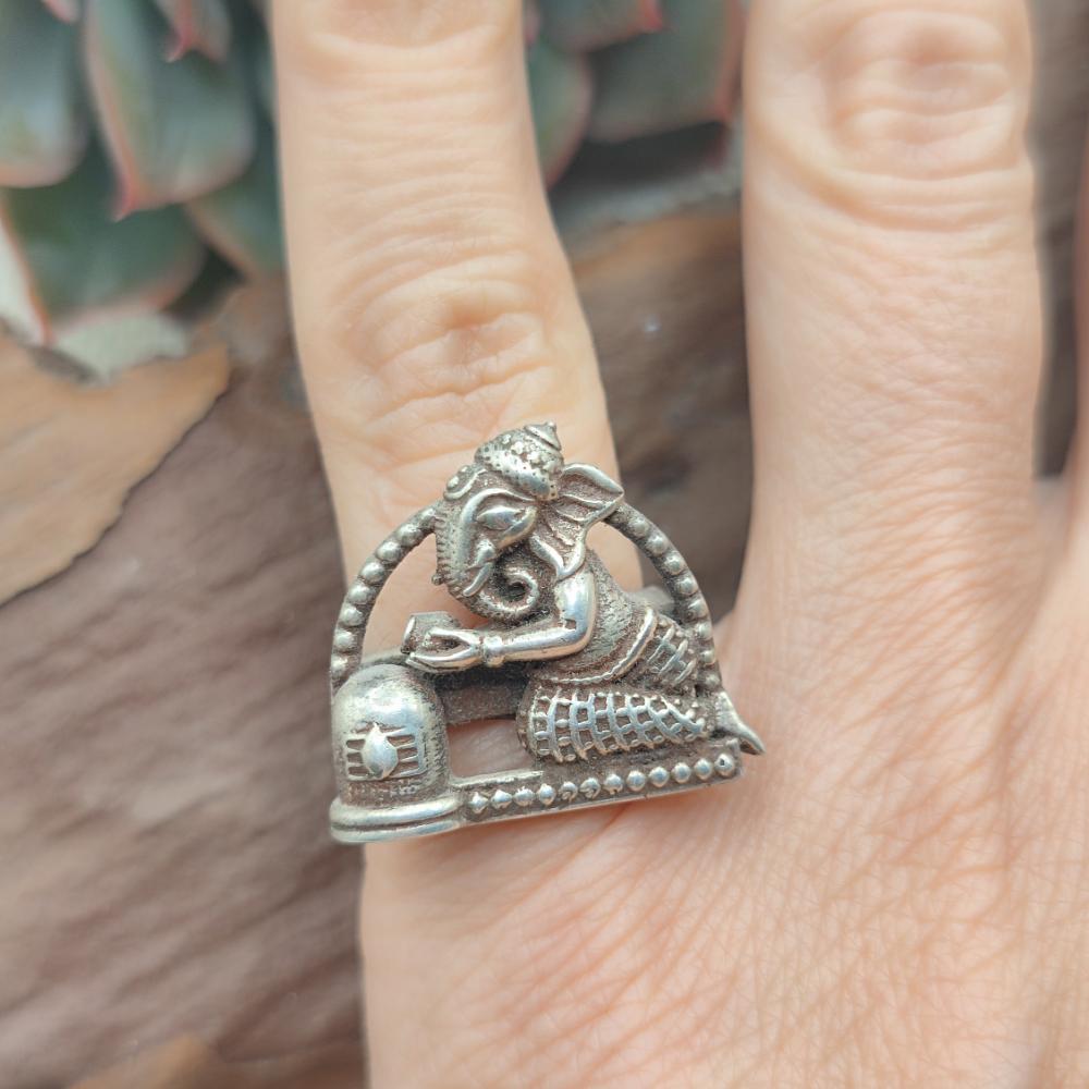 Anello in argento antico con Ganesh - MAGUDU