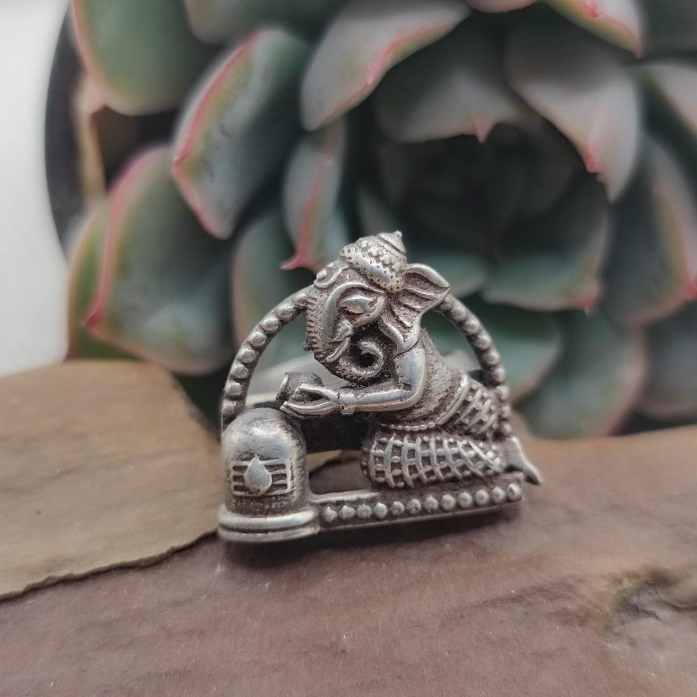Anello in argento antico con Ganesh - MAGUDU