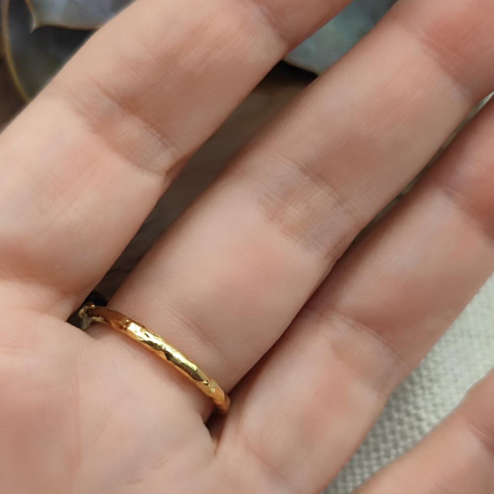 Anello in argento 925 dorato con pietra - UNDARA