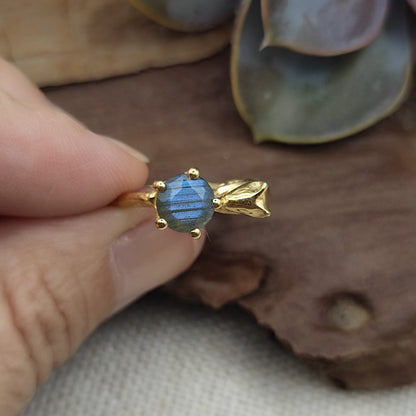 Anello in argento 925 dorato con pietra - UNDARA