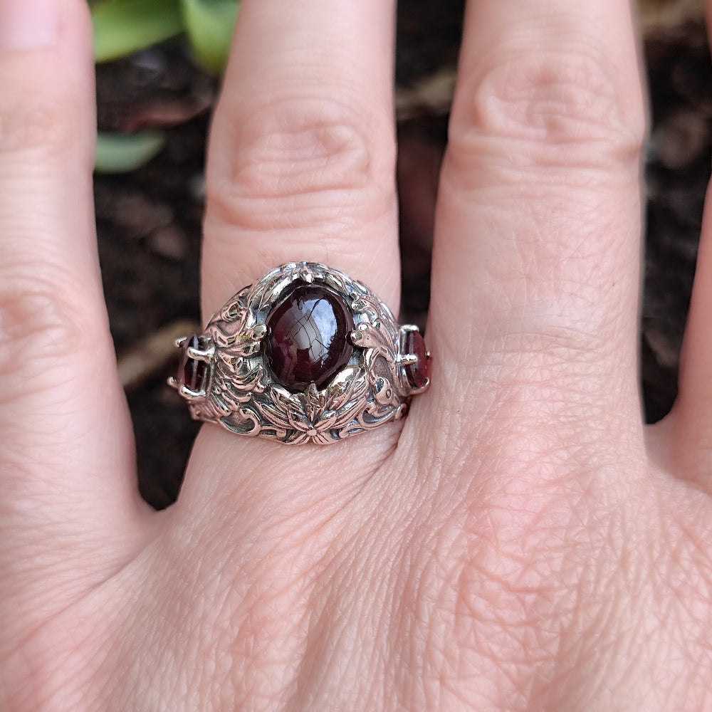 Anello etnico con pietra in argento 925 - CHANDLA