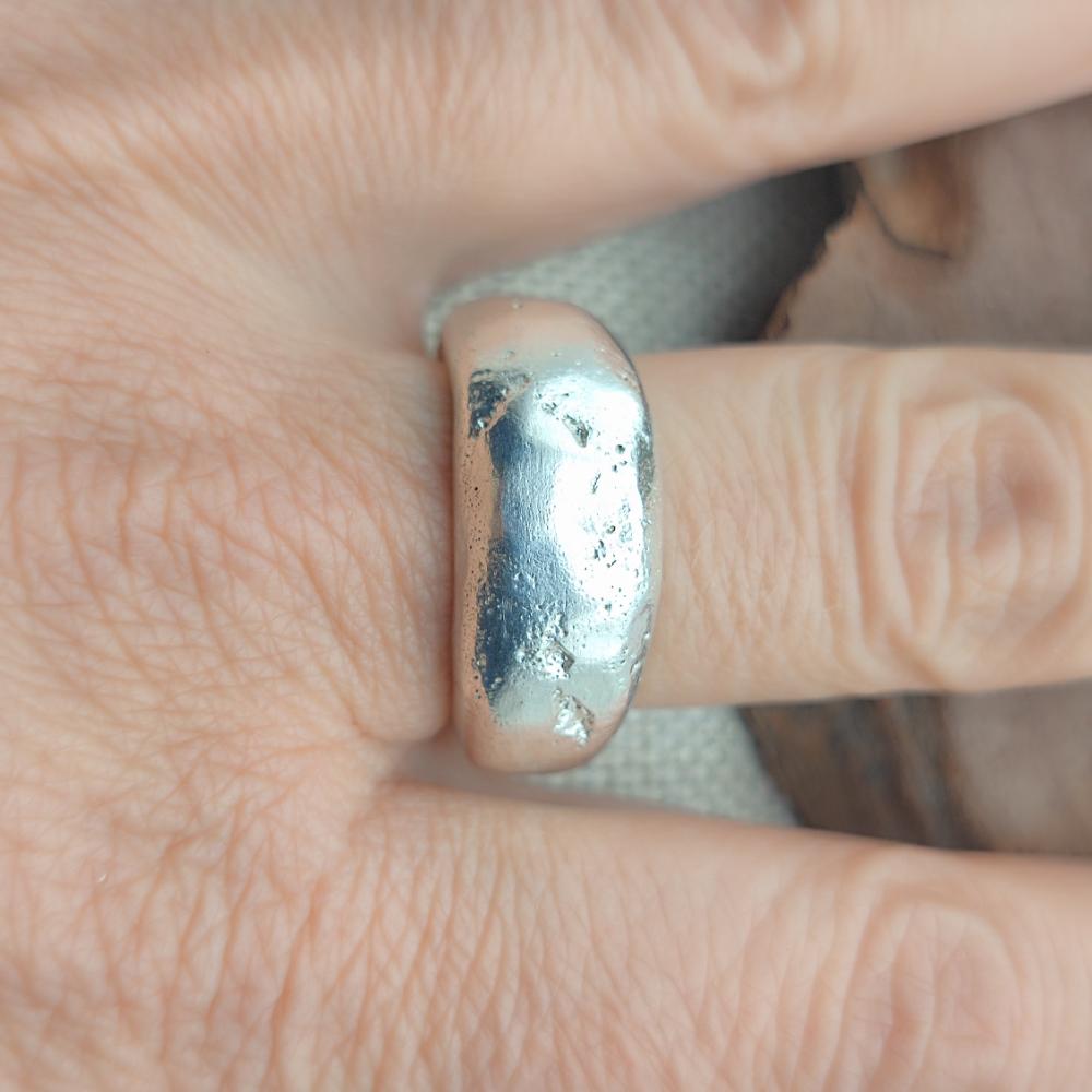 Anello artigianale pezzo unico in argento 925 - KAMAREDDY