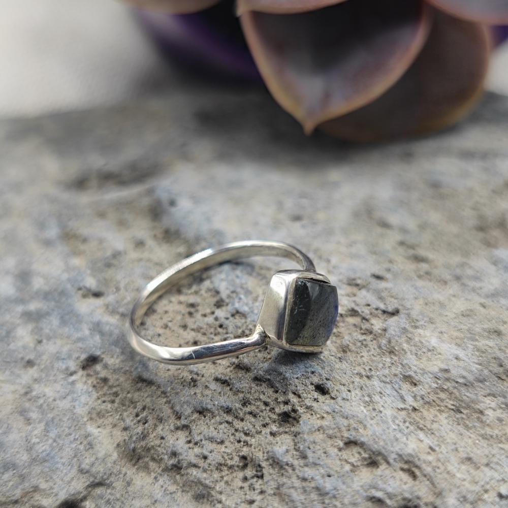 Anello artigianale in argento 925 con pietra - JAGTIAL