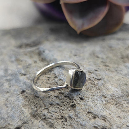 Anello artigianale in argento 925 con pietra - JAGTIAL