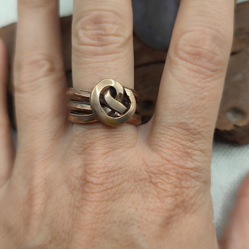 Anello artigianale pezzo unico in bronzo - INTRECCIO