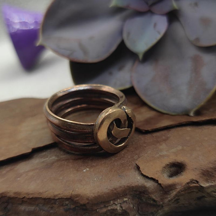 Anello artigianale pezzo unico in bronzo - INTRECCIO