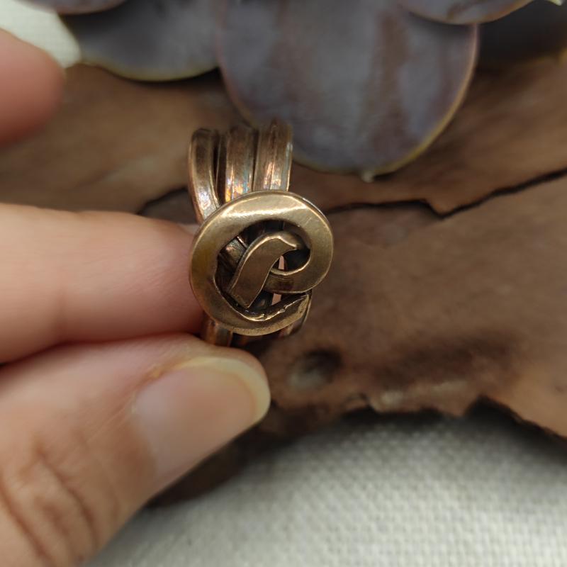 Anello artigianale pezzo unico in bronzo - INTRECCIO