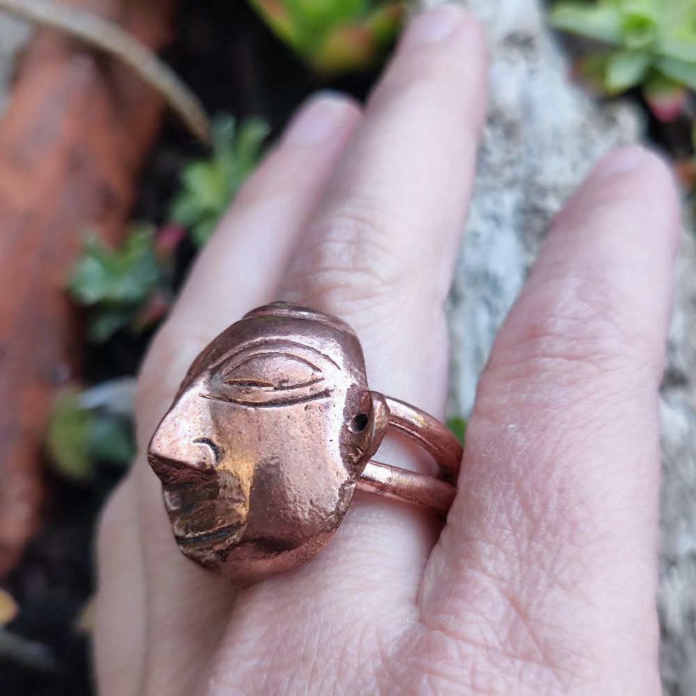 Anello etnico artigianale con maschera in bronzo - ORISSA