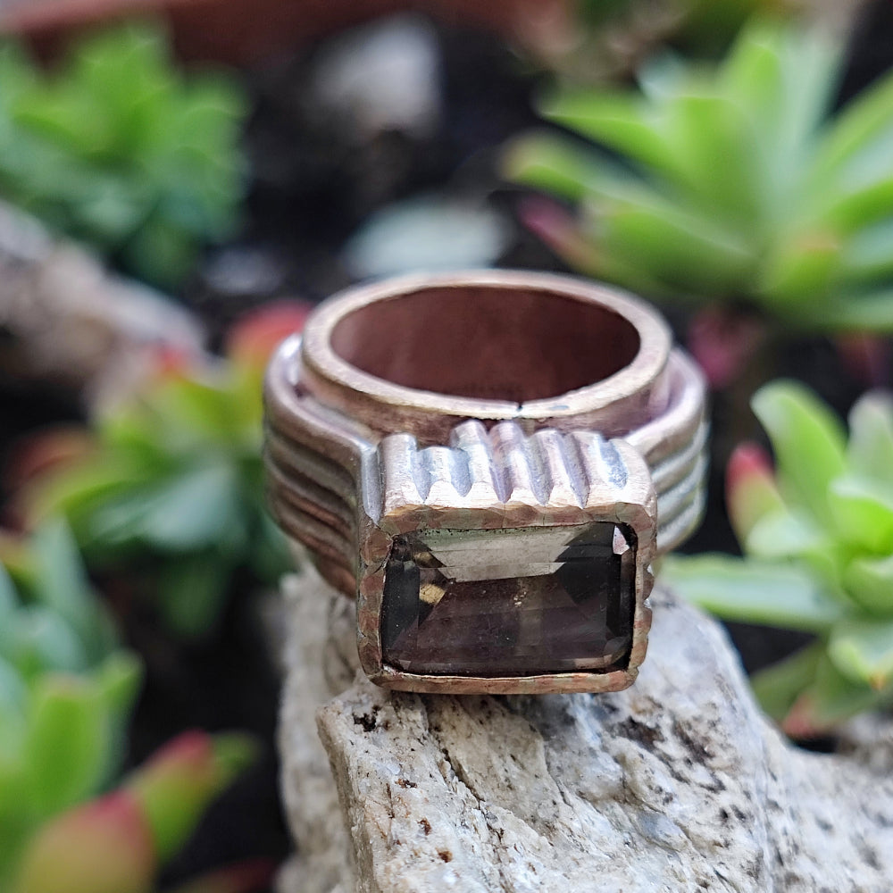 Anello artigianale in bronzo con pietra - GATEGAON