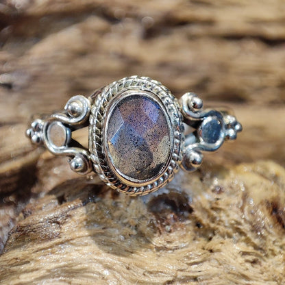Anello con labradorite e filigrana in argento 925 - ARINA