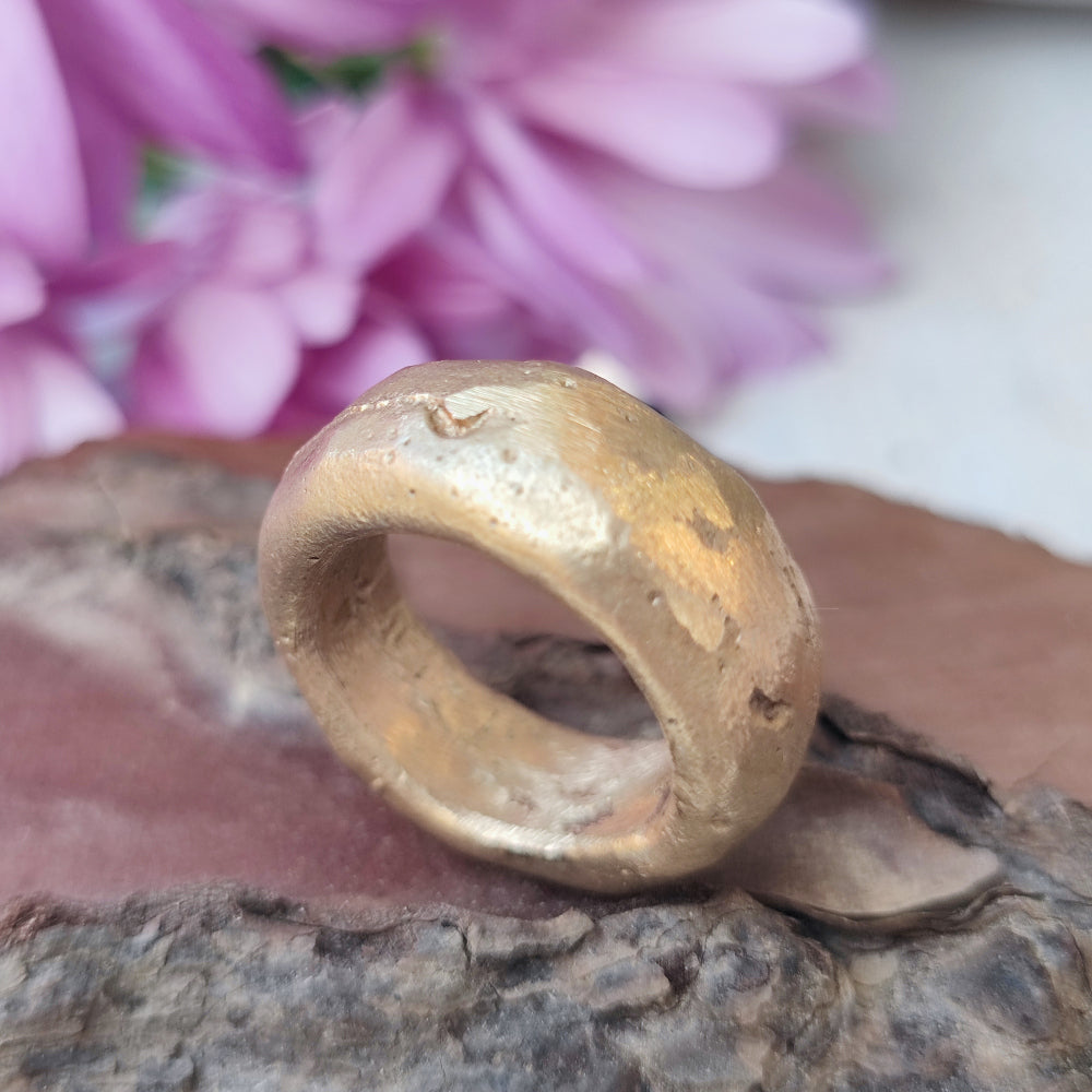 Anello artigianale a fascia in bronzo - URWAN