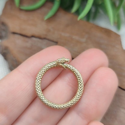 Anello in bronzo dorato serpente - UROBORO