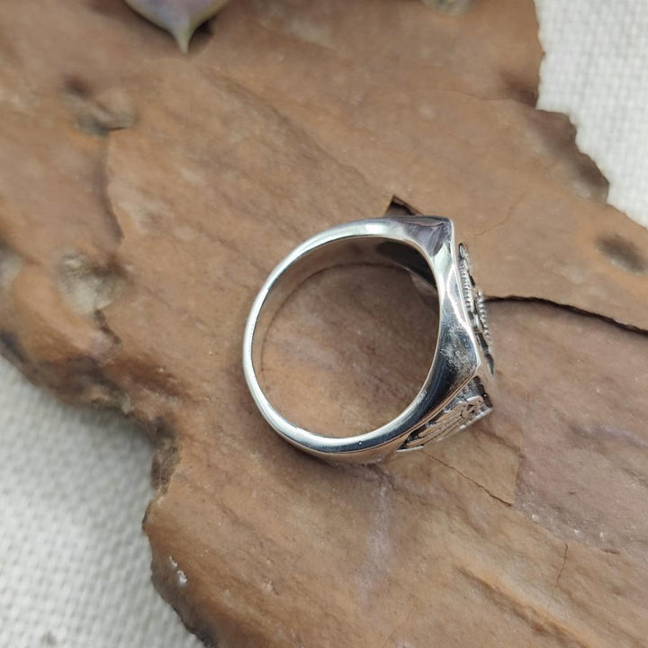 Anello chevalier con simboli in argento 925 - HOPE