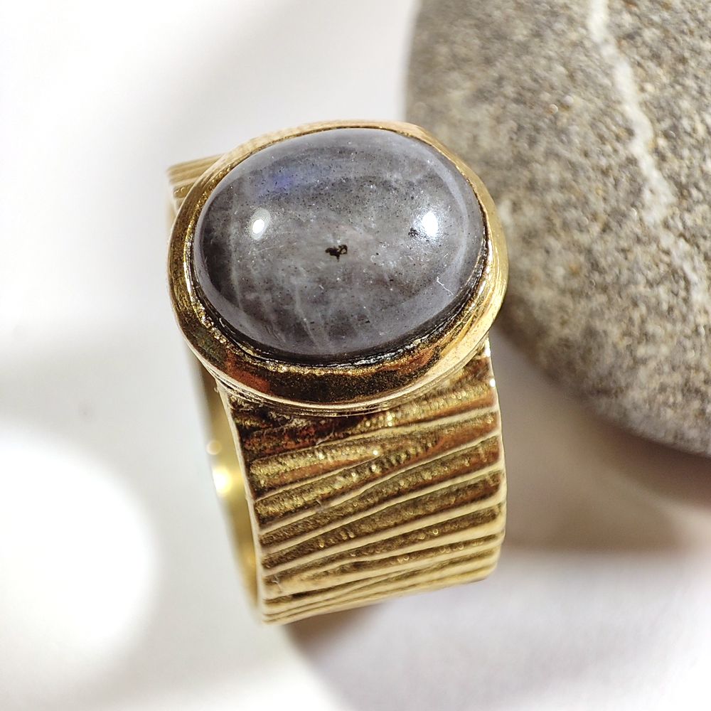 ANELLO contemporaneo in ottone con pietra - DUMAS – radice di zaffiro