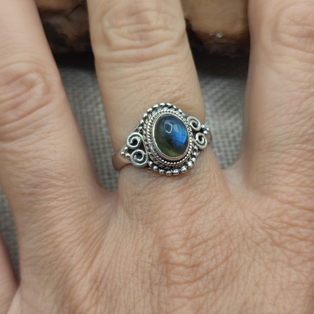 Anello etnico in argento 925 con pietra - BODHAN