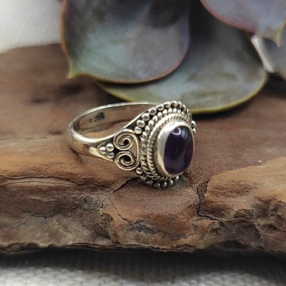 Anello etnico in argento 925 con pietra - BODHAN