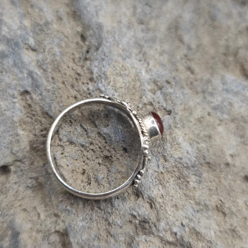Anello etnico in argento 925 con corniola - YAMUNA
