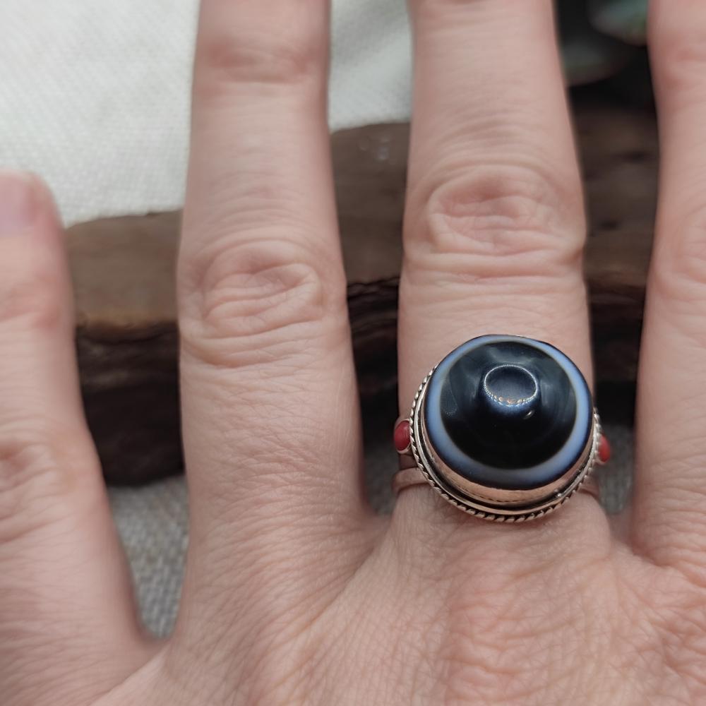 Anello etnico in argento 925 con Dzi tibetano - KALAN