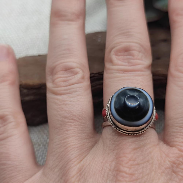 Anello etnico in argento 925 con Dzi tibetano - KALAN
