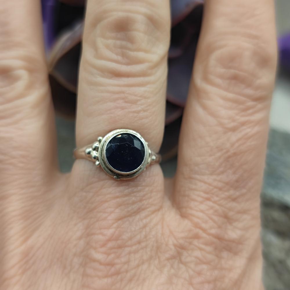Anello etnico in argento 925 con iolite - ANHANDA