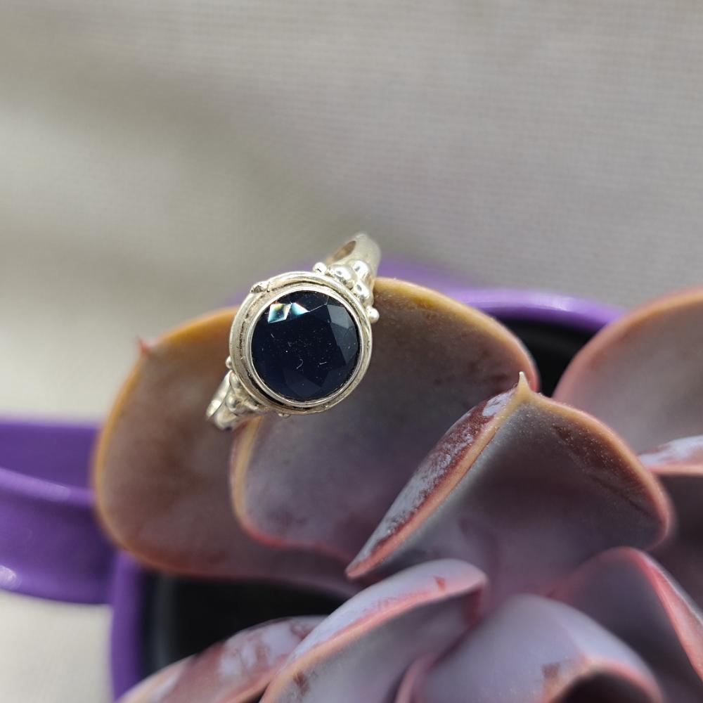 Anello etnico in argento 925 con iolite - ANHANDA