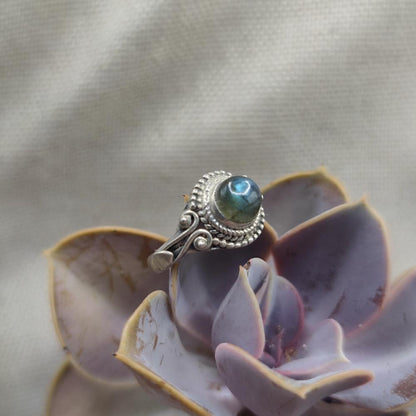Anello etnico in argento 925 labradorite - ESHARA