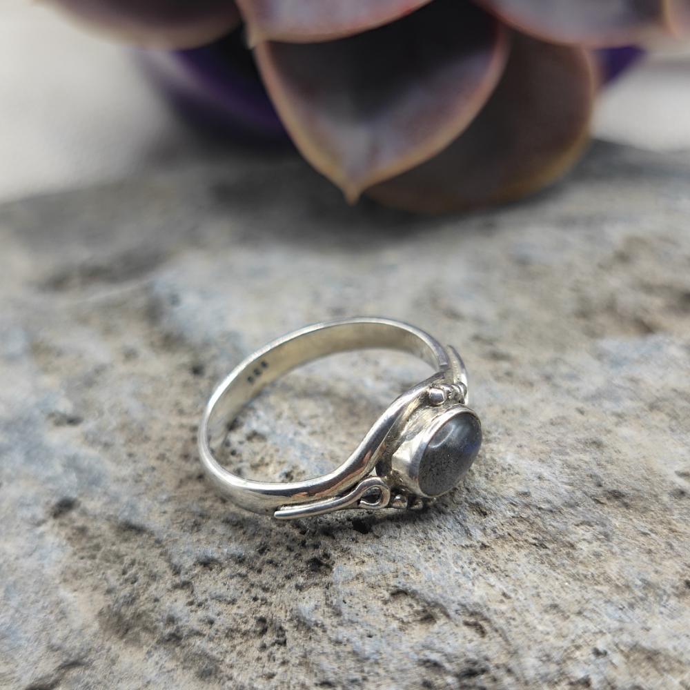 Anello etnico in argento 925 labradorite - VAIDHEI