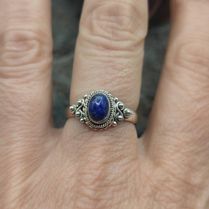 Anello etnico in argento 925 con lapisalzzuli - TANVIJ