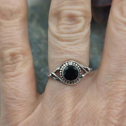 Anello etnico in argento 925 con onice nero - NIMAYA