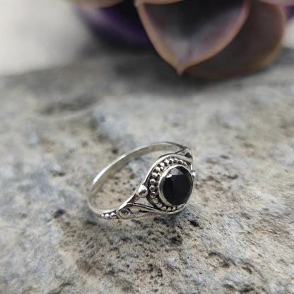 Anello etnico in argento 925 con onice nero - NIMAYA