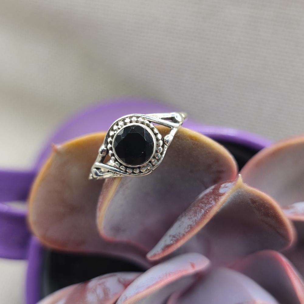 Anello etnico in argento 925 con onice nero - NIMAYA