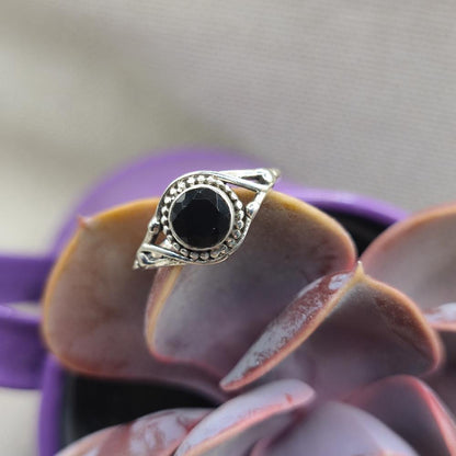 Anello etnico in argento 925 con onice nero - NIMAYA