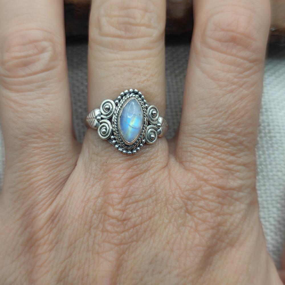 Anello etnico in argento 925 con pietra - AMALAPURAM