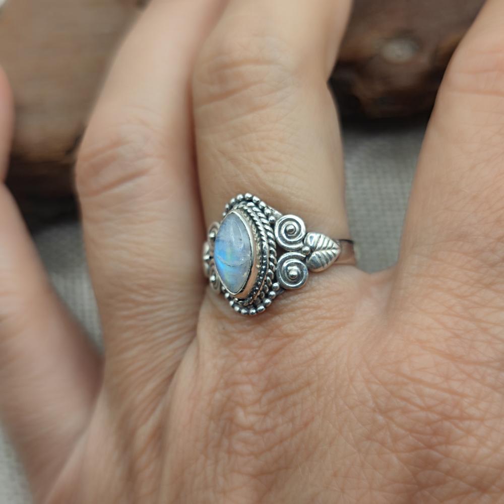 Anello etnico in argento 925 con pietra - AMALAPURAM