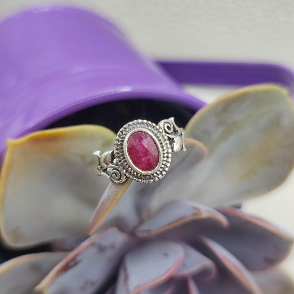 Anello etnico in argento 925 con pietra - ASIFABAD radice di rubino