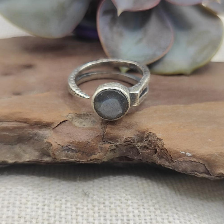 Anello etnico in argento 925 con pietra - BHAINSA