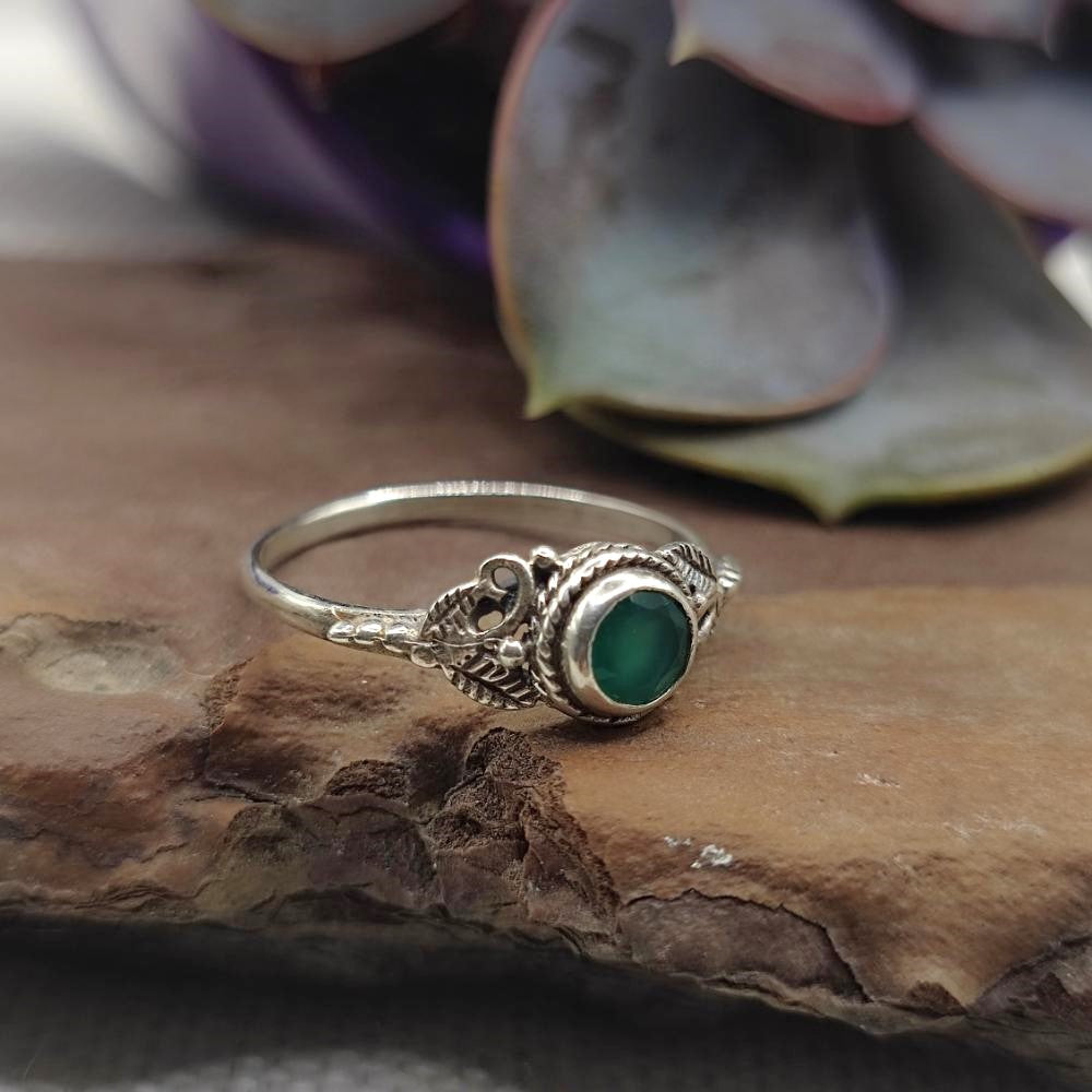 Anello etnico in argento 925 con pietra - CHINNA