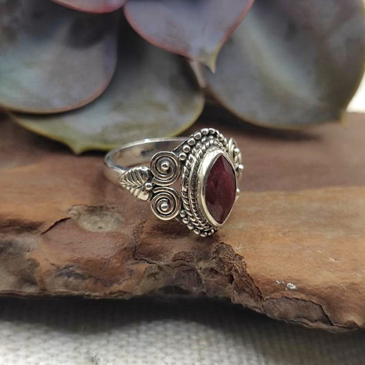 Anello etnico in argento 925 con pietra - CHITTOOR