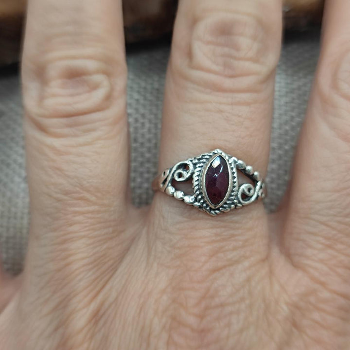 Anello etnico in argento 925 con pietra - EDDUMAILARAM