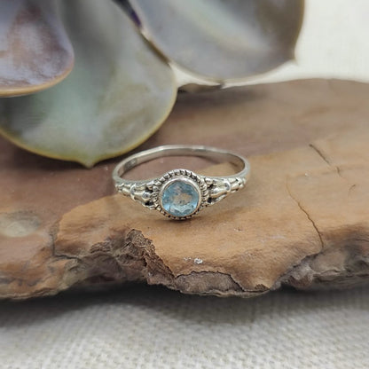 Anello etnico in argento 925 con pietra - CHINTALS