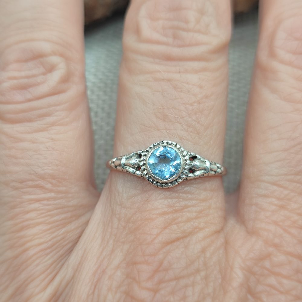 Anello etnico in argento 925 con pietra - CHINTALS