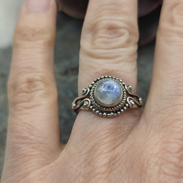 Anello etnico in argento 925 pietra di luna - ESHARA