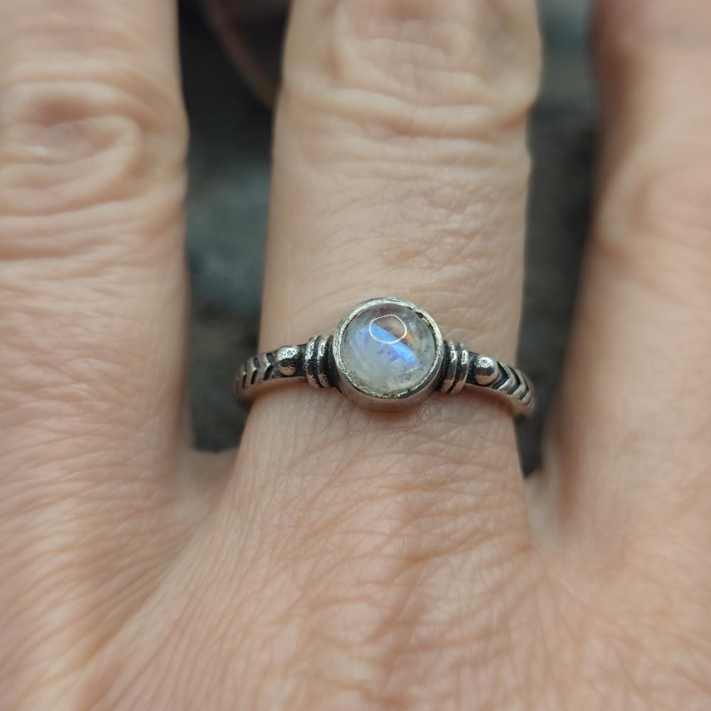 Anello etnico in argento 925 pietra di luna - SAFYA
