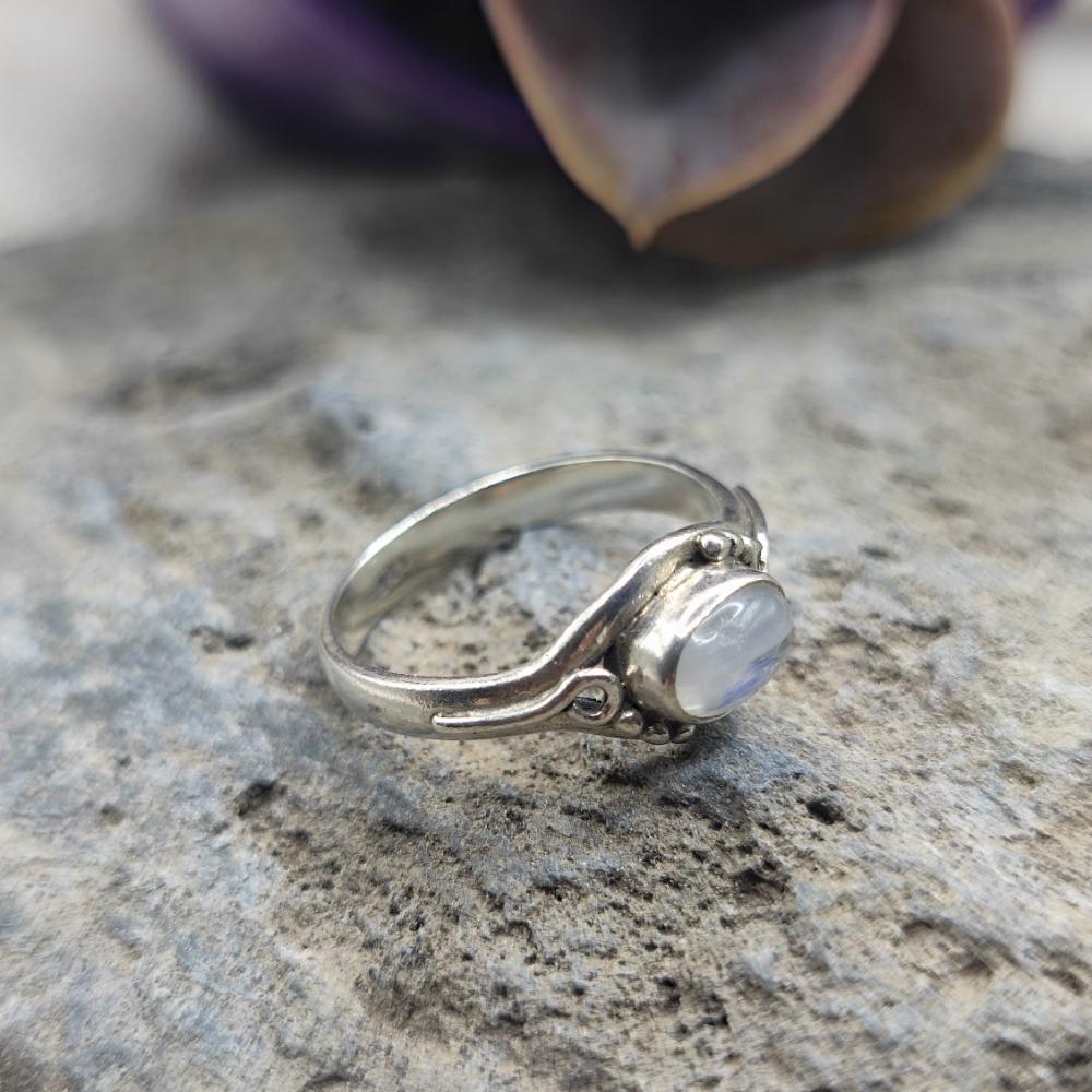 Anello etnico in argento 925 pietra di luna - VAIDHEI