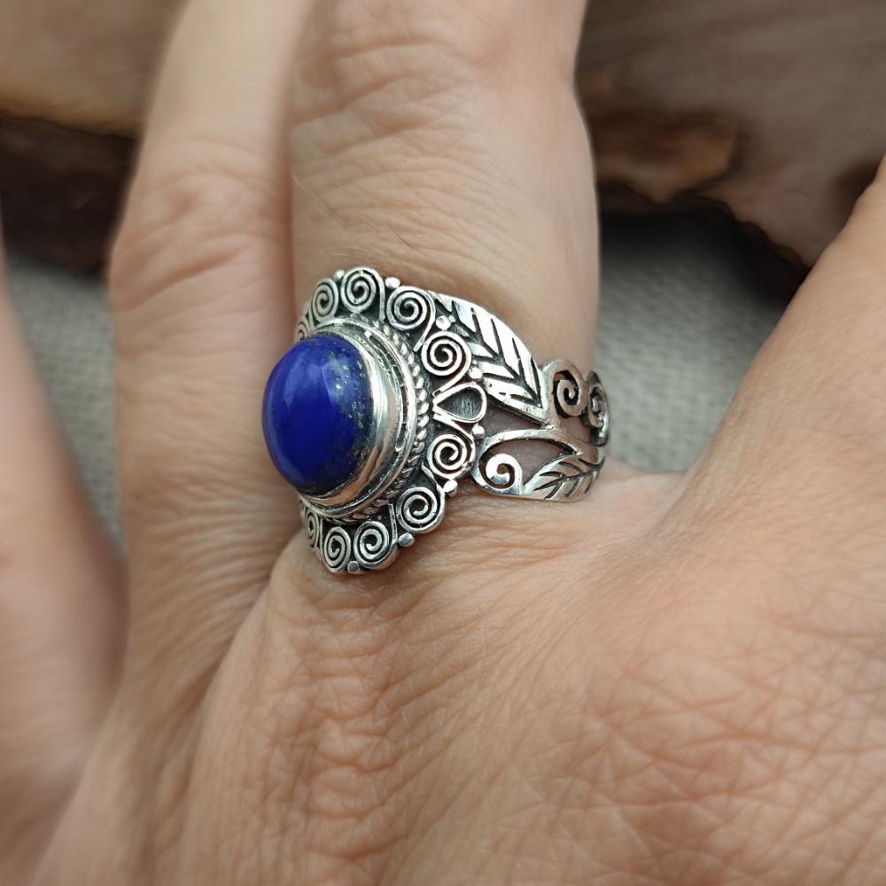 Anello etnico in argento 925 con pietra - KAUCHEI!