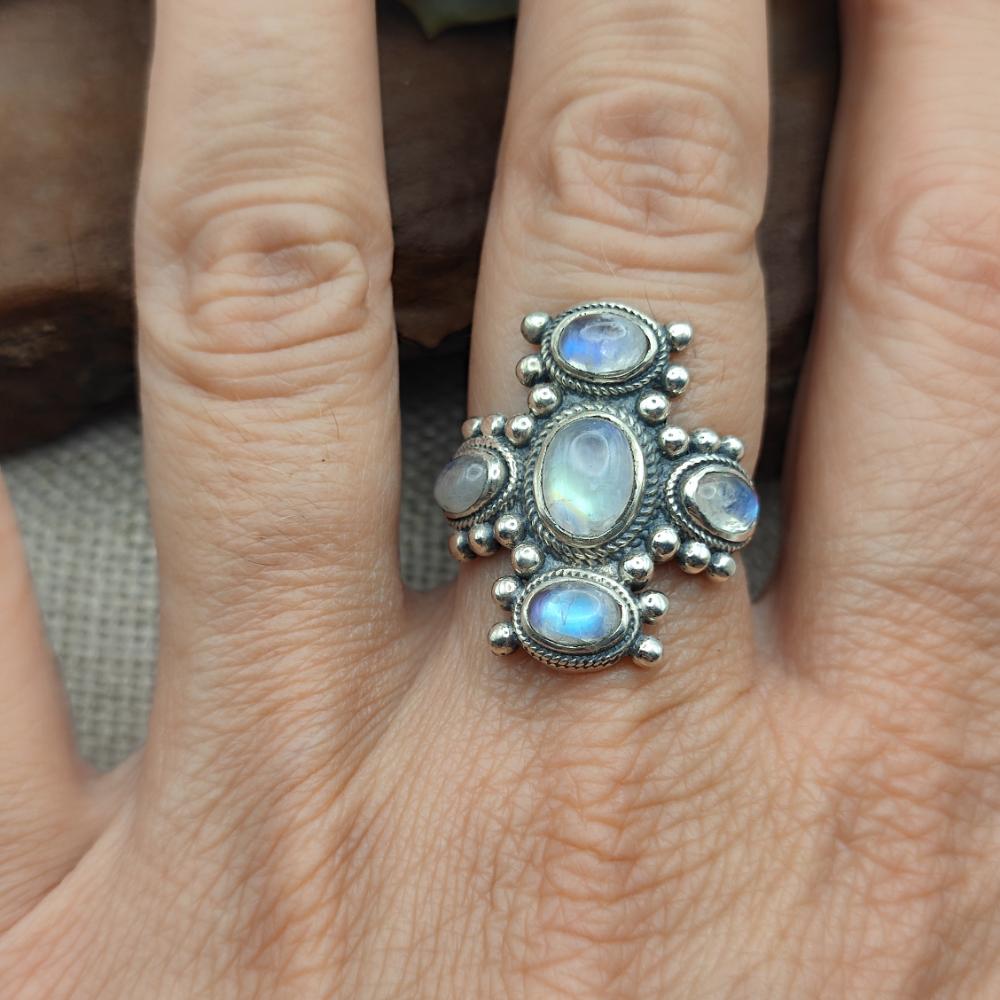 Anello etnico in argento 925 con pietra - PORADIH