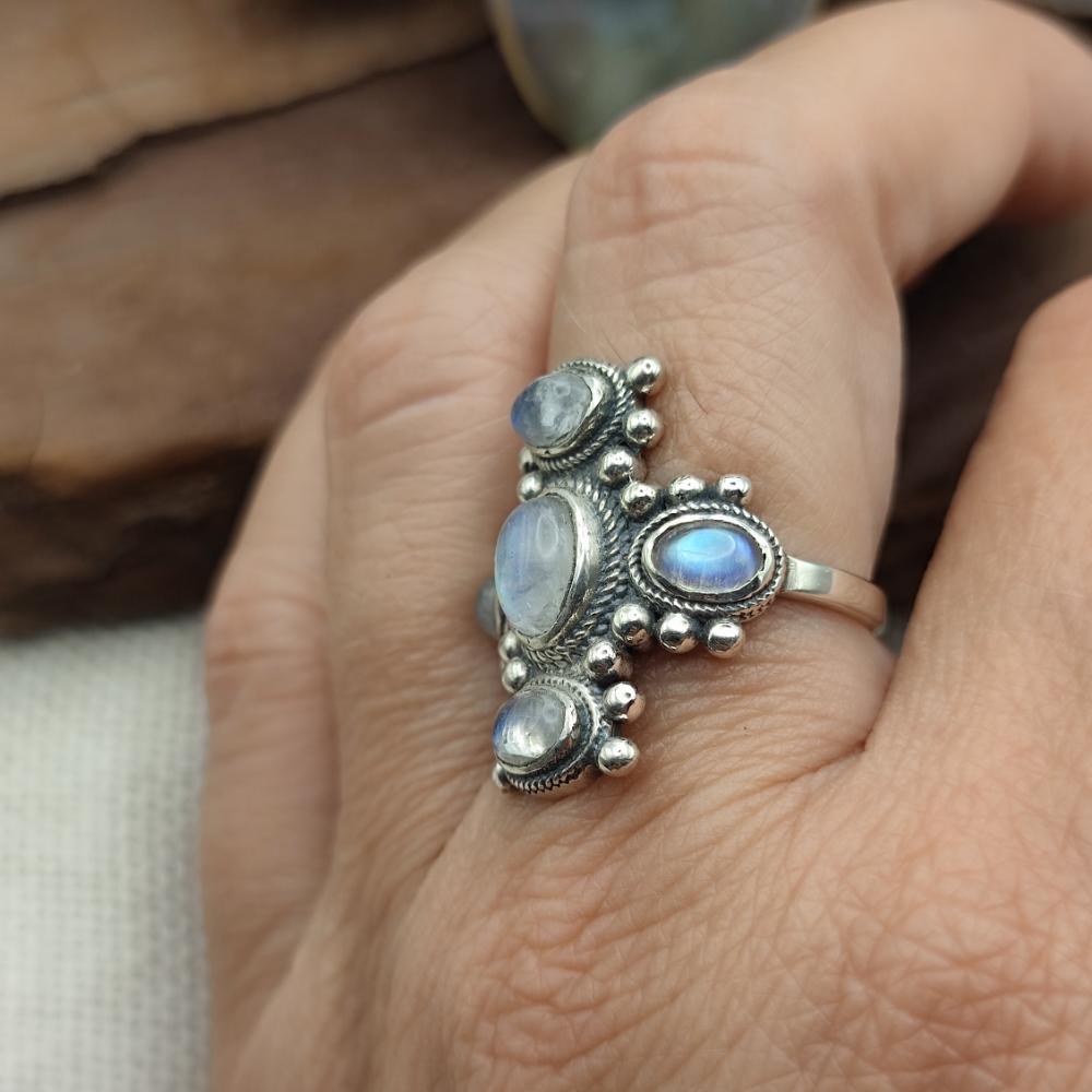 Anello etnico in argento 925 con pietra - PORADIH