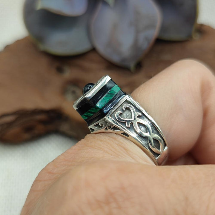ANELLO etnico in argento 925 con pietra - POTAM