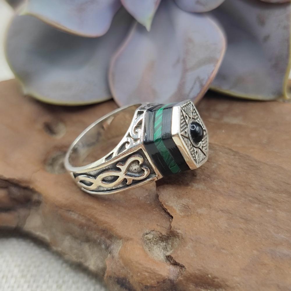 ANELLO etnico in argento 925 con pietra - POTAM